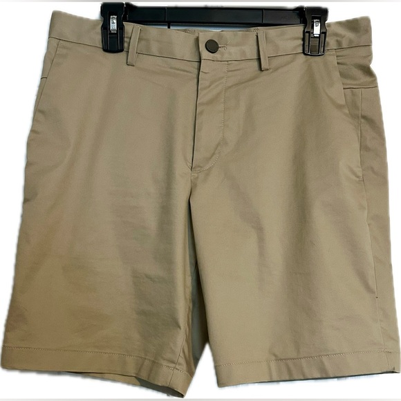 Banana Republic Other - Banana Republic Men's "Aiden" Tan Shorts